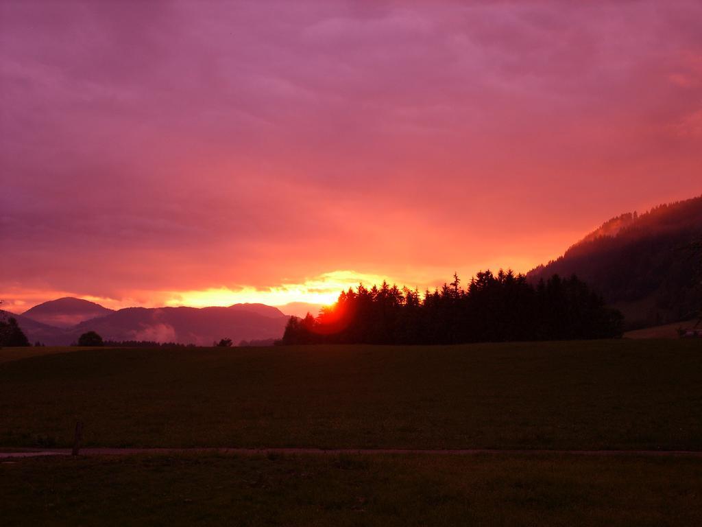 Pension Laerchenbrunn เวสเทนดอร์ฟ ภายนอก รูปภาพ